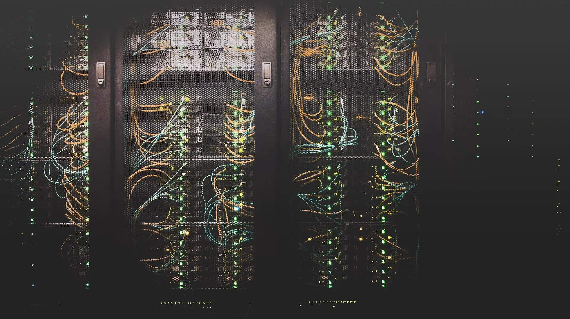Servidores e infraestrutura de backup em nuvem